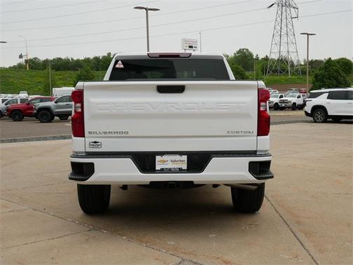 2025 Chevrolet Silverado 1500 Custom