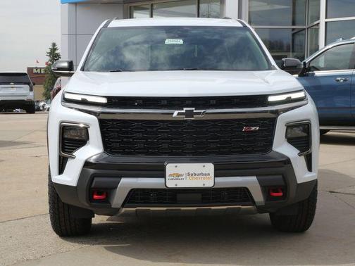 Polar White Tricoat 2026 Chevrolet Traverse AWD Z71