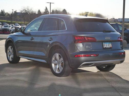 Monsoon Gray Metallic 2018 Audi Q5 2.0T Tech Premium