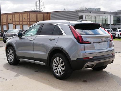 2023 Cadillac XT4 Premium Luxury
