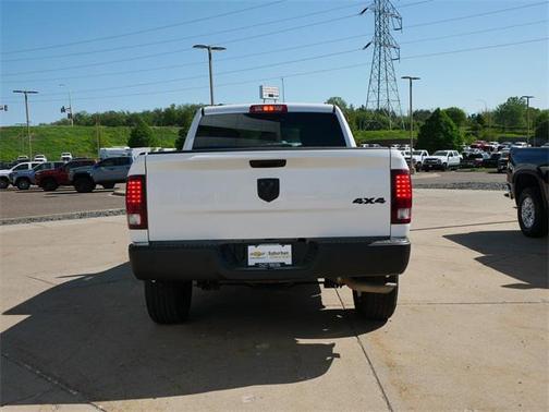 2022 RAM 1500 Classic Warlock Quad Cab 4x4 6'4' Box
