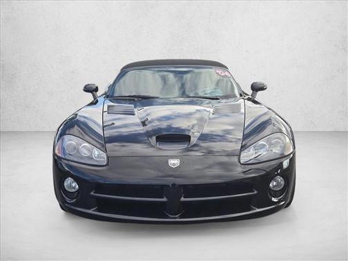 2004 Dodge Viper SRT10