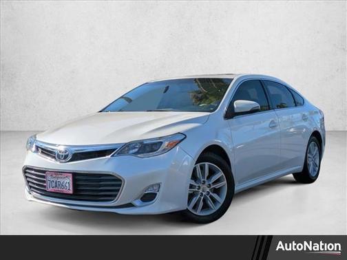 Blizzard Pearl 2013 Toyota Avalon XLE Premium