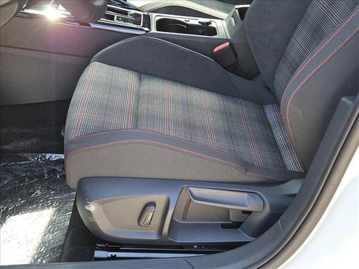 2025 Volkswagen Golf GTI 2.0T S DSG