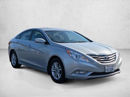 Radiant Silver 2013 Hyundai SONATA GLS