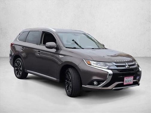 Quartz Brown Metallic 2018 Mitsubishi Outlander PHEV SEL