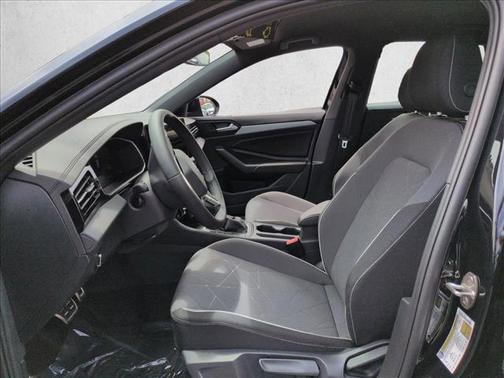 Deep Black Pearl 2026 Volkswagen Jetta 1.4T S