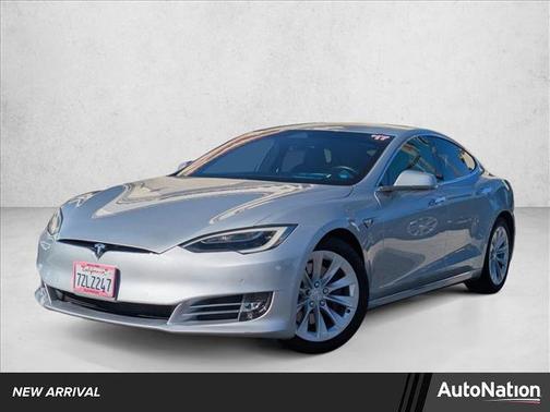 2017 Tesla Model S 90D