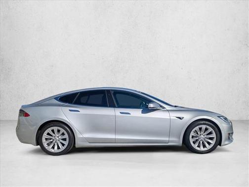 2017 Tesla Model S 90D