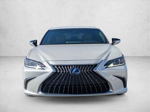 2022 Lexus ES 300h Base