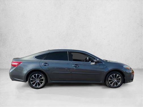 2017 Toyota Avalon XLE Premium