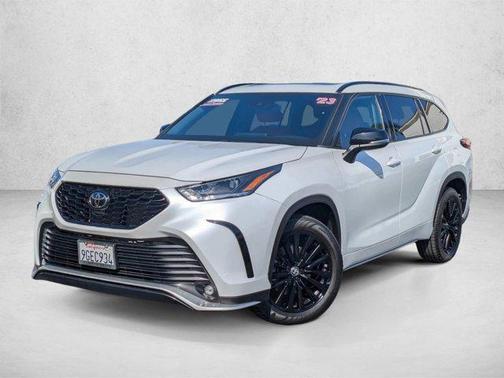 Wind Chill Pearl 2023 Toyota Highlander XSE