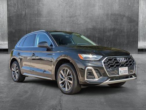 2023 Audi Q5 45 S line Premium Plus