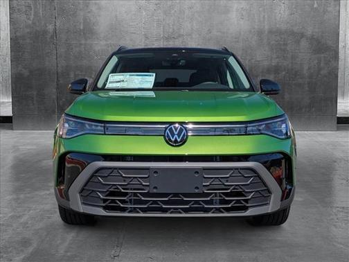 2025 Volkswagen Taos 1.5T SE Black