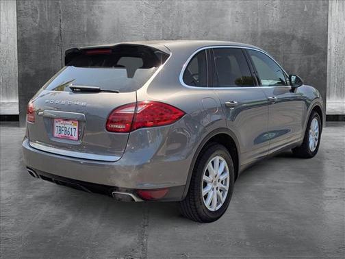 2014 Porsche Cayenne Platinum Edition