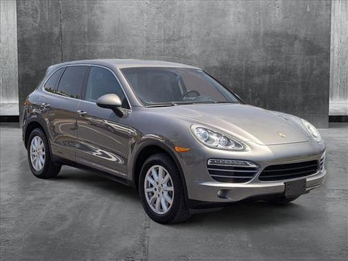 2014 Porsche Cayenne Platinum Edition