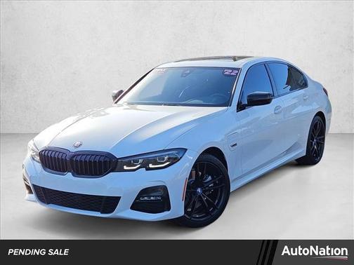 2022 BMW 330e Base