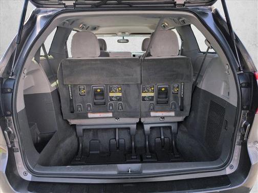 Predawn Gray Mica 2017 Toyota Sienna LE