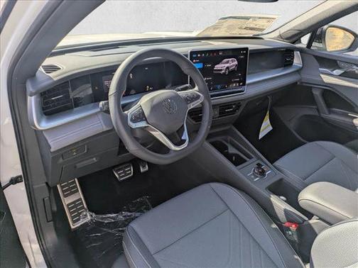 Opal White w/Deep Black Roof 2026 Volkswagen Tiguan 2.0T SE R-Line Black