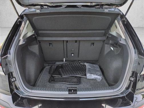 Deep Black Pearl 2025 Volkswagen Taos 1.5T SE