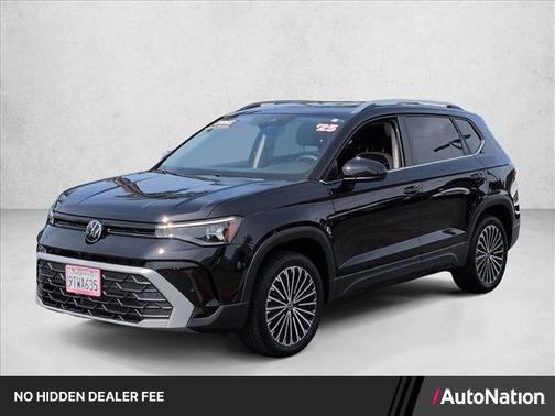 Deep Black Pearl 2025 Volkswagen Taos 1.5T SE