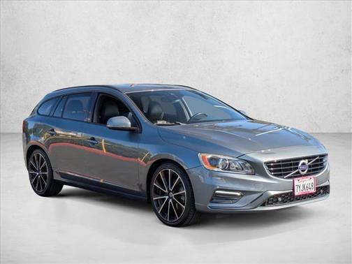 2017 Volvo V60 T5