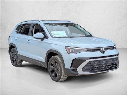 Monument Gray 2026 Volkswagen Taos SE