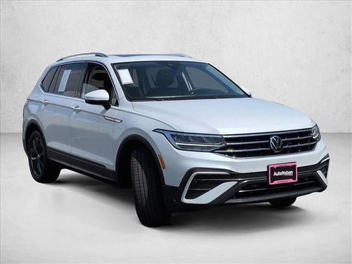 Opal White Pearl 2023 Volkswagen Tiguan 2.0T SE 4MOTION