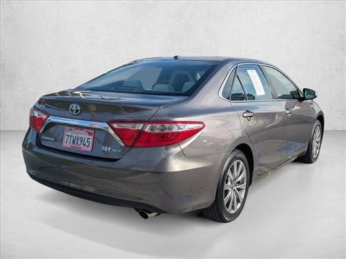 2017 Toyota Camry Hybrid XLE