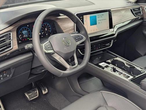 2025 Volkswagen Atlas 2.0T SEL Premium R-Line 4MOTION