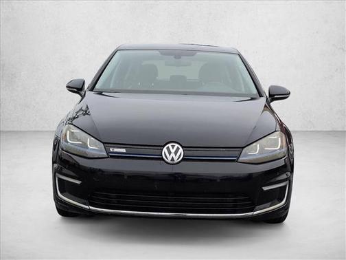 Deep Black Pearl Metallic 2015 Volkswagen e-Golf SEL Premium