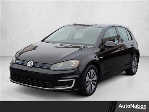 Deep Black Pearl Metallic 2015 Volkswagen e-Golf SEL Premium