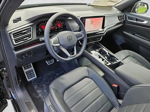 2026 Volkswagen Atlas Cross Sport 2.0T SEL