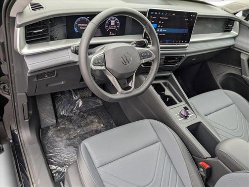 2025 Volkswagen Tiguan 2.0T SE 4MOTION