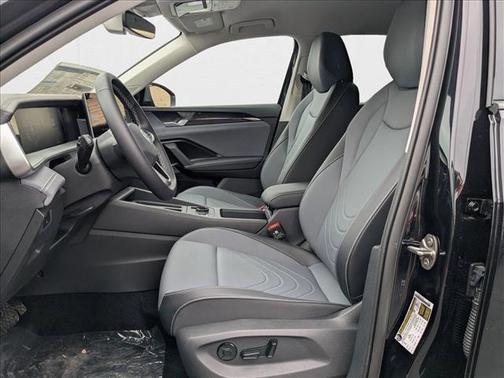 2025 Volkswagen Tiguan 2.0T SE 4MOTION