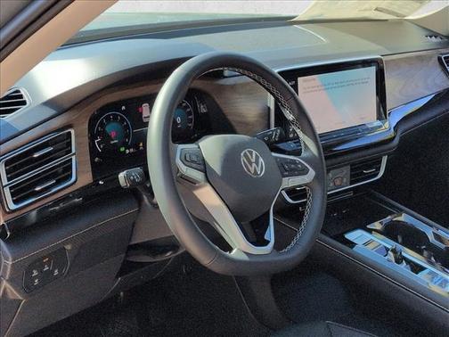Pure Gray 2026 Volkswagen Atlas 2.0T SE w/Technology 4MOTION