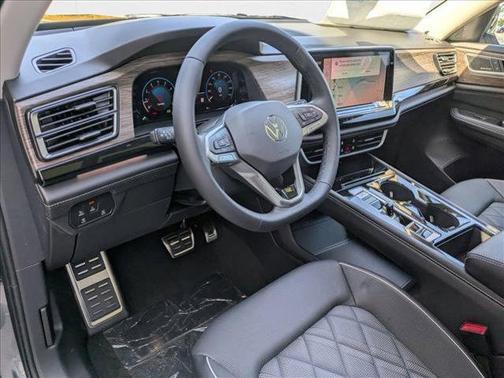 2026 Volkswagen Atlas 2.0T SEL Premium R-Line 4MOTION