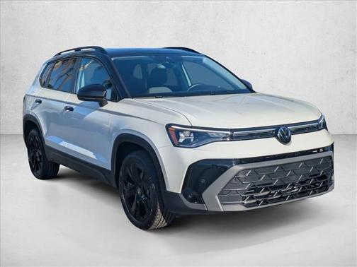 2025 Volkswagen Taos 1.5T SE Black