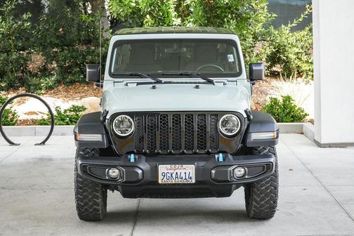 Earl Clearcoat 2023 Jeep Wrangler 4xe Willys