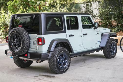 Earl Clearcoat 2023 Jeep Wrangler 4xe Willys