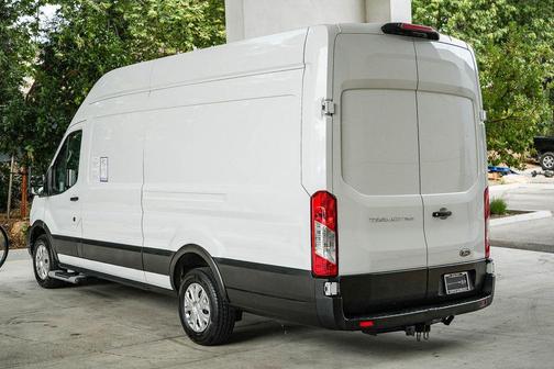 Oxford White 2021 Ford Transit-250 Base