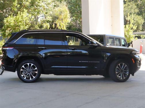 2023 Jeep Grand Cherokee 4xe Overland