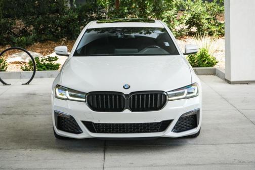 Alpine White 2023 BMW 530 i