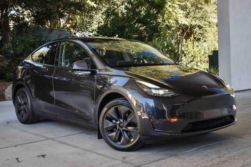 2024 Tesla Model Y Long Range Dual Motor All-Wheel Drive
