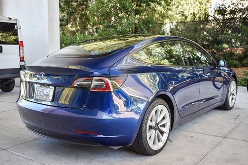 2022 Tesla Model 3 Standard Range