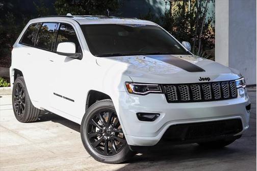 2022 Jeep Grand Cherokee Laredo