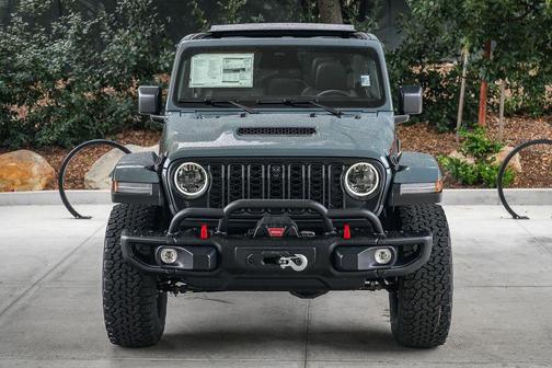 Anvil Clear Coat 2026 Jeep Wrangler Rubicon