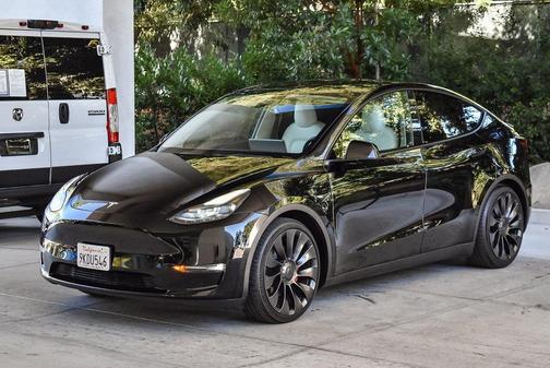 2023 Tesla Model Y Performance Dual Motor All-Wheel Drive
