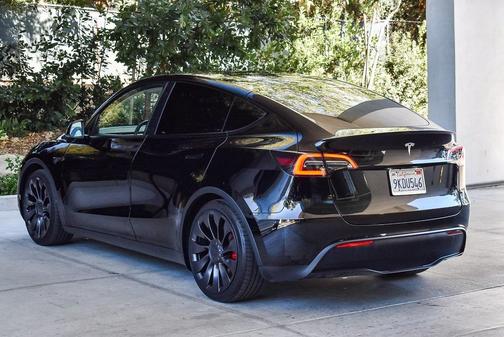 2023 Tesla Model Y Performance Dual Motor All-Wheel Drive