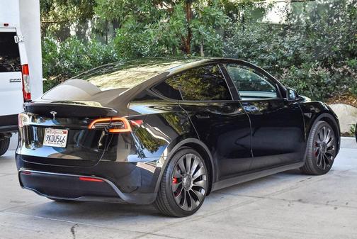 2023 Tesla Model Y Performance Dual Motor All-Wheel Drive